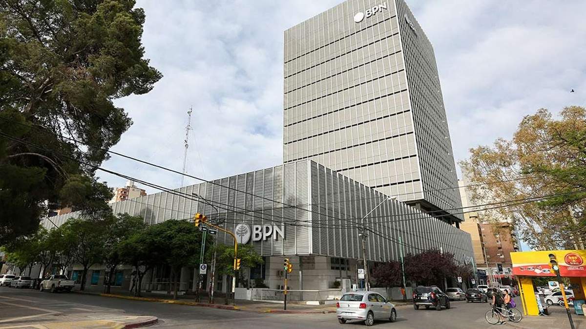 Las gestiones se realizan a través de la página web del Banco. Fuente: (Neuquén Informa)