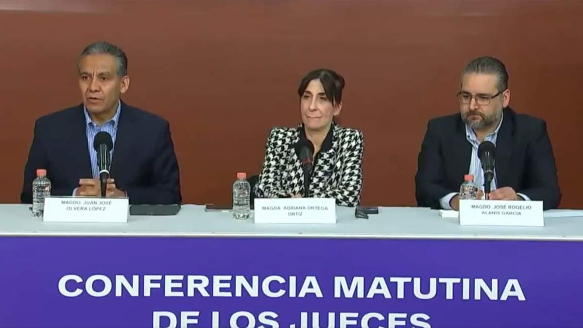 La conferencia matutina de los jueces