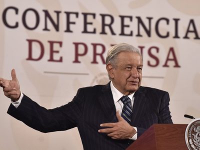 Lorenzo Córdova recibía órdenes del presidente: AMLO