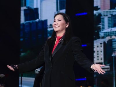 La salud de Ana Gabriel se complica: “No me suelten de la mano, por favor” (Video)