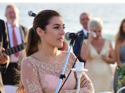 "El padre que me hubiera gustado tener": Anna Ferrer pierde a su padrastro y conmueve en las redes