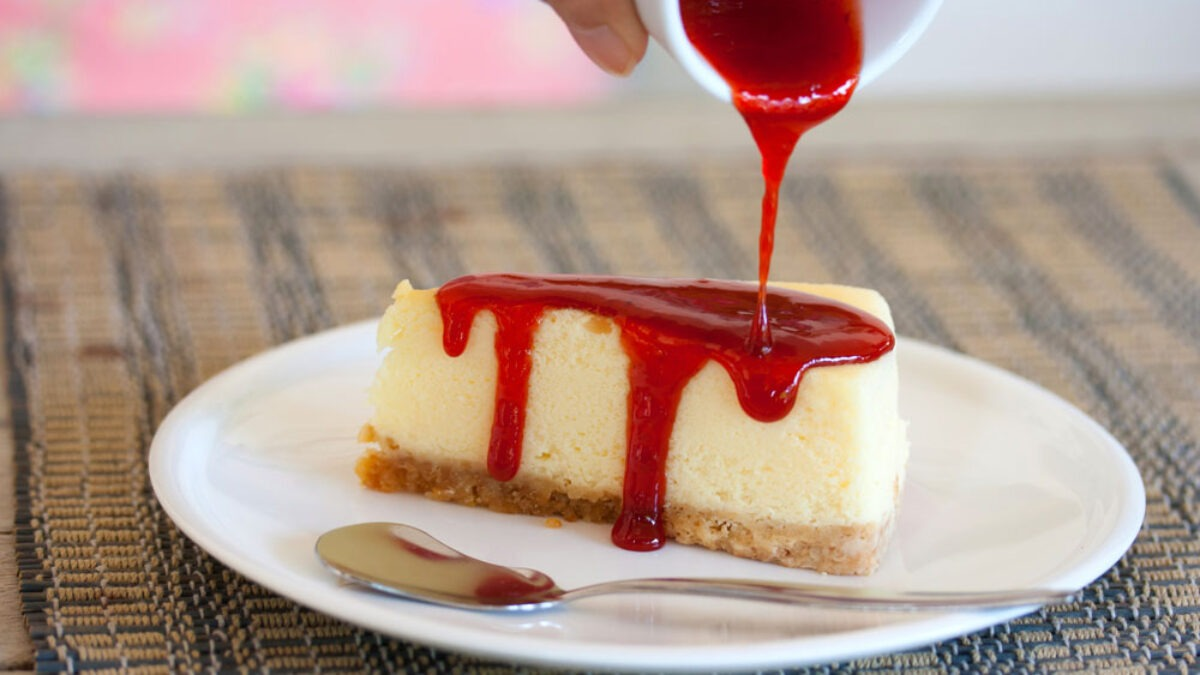 Cuadraditos de cheesecake. Fuente: (Paulina Cocina)