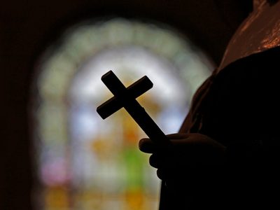 Investigan en Chicago a sacerdote de Tampico por presunto abuso sexual de un menor
