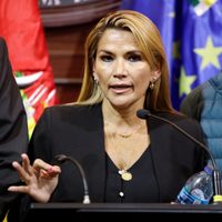 La expresidenta de Bolivia acusa de su arresto al partido de Evo Morales