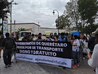 Gobernador de Querétaro promete transporte gratis a grupos vulnerables… y sube tarifa de 4 a 9 pesos