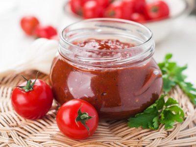 Aprovechá los tomates de estación y hacé este dulce especiado que es ideal para una merienda original y sabrosa