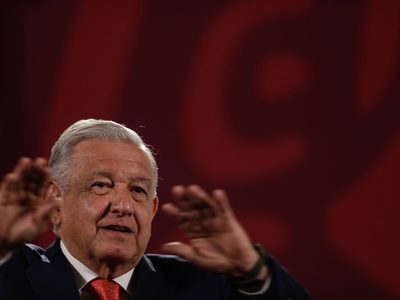 Si no hubiese iniciado el cambio de política energética, el país estaría en llamas: AMLO