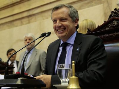 ¡Flores para el Presidente! Monzó destacó el trabajo del Gobierno ante la pandemia de coronavirus