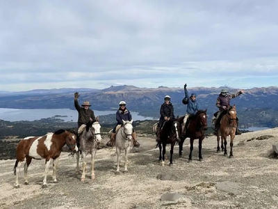 Aventura a caballo en Moquehue: naturaleza en estado puro