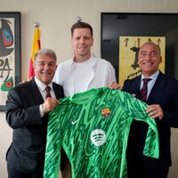 Barcelona lo hizo cambiar de planes: ¿Por qué se había retirado Wojciech Szczesny?