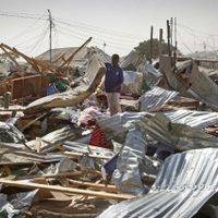 Mueren 35 personas por explosión de coche-bomba en Somalia
