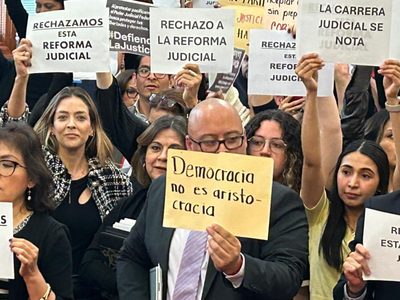 Trabajadores revientan sesiones en Corte y el Consejo de la Judicatura (Video)