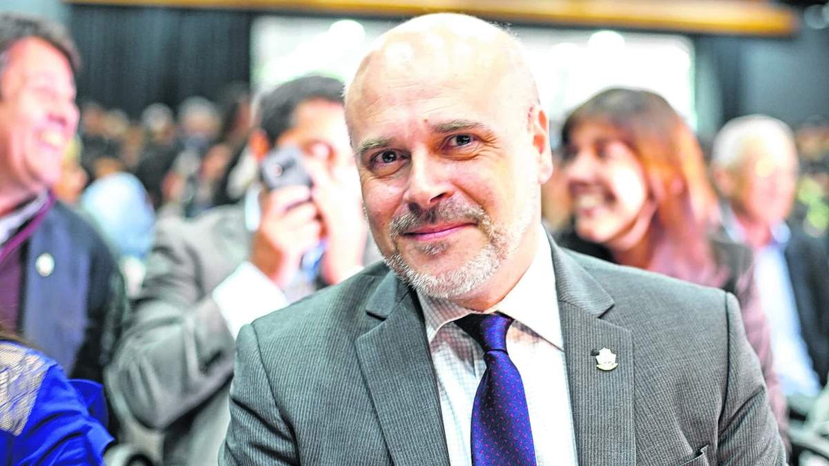 Sebastián González representó a la provincia en la sesión. Fuente: (Twitter)