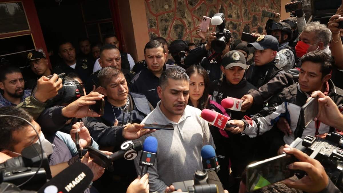 El jefe de la policía capitalina, Omar García Harfuch, arribó al sitio del enfrentamiento