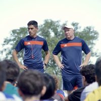 Carlos McAllister llega a Neuquén para dar un campus de fútbol para jóvenes