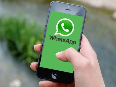 Tomá nota: así podés proteger la cuenta de WhatsApp de tu abuela o abuelo de las estafas