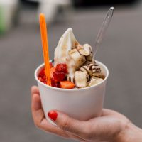 Sin máquina y con 3 ingredientes: receta del helado casero de banana split