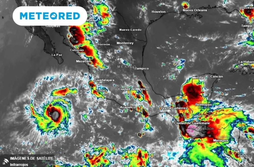 Tormentas intensas, inundaciones y hasta derrumbes y socavones trajo consigo la onda tropical número 18
