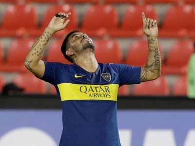 Edwin Cardona, cada vez más cerca de Boca