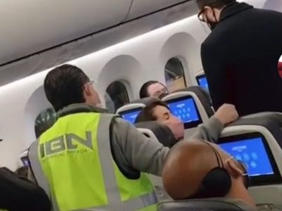 Mujer que bajaron de avión de Aeroméxico se queja ante Profeco y acusa del bullying a la aerolínea