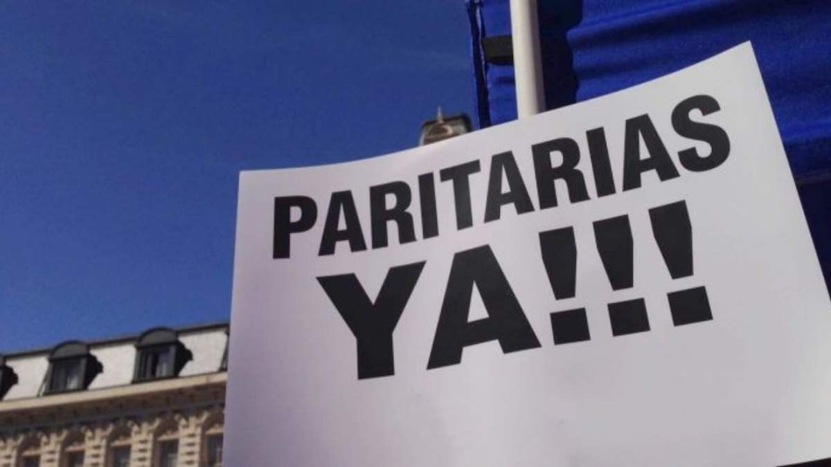 "PARITARIAS YA!!!". Fuente: (Instagram)
