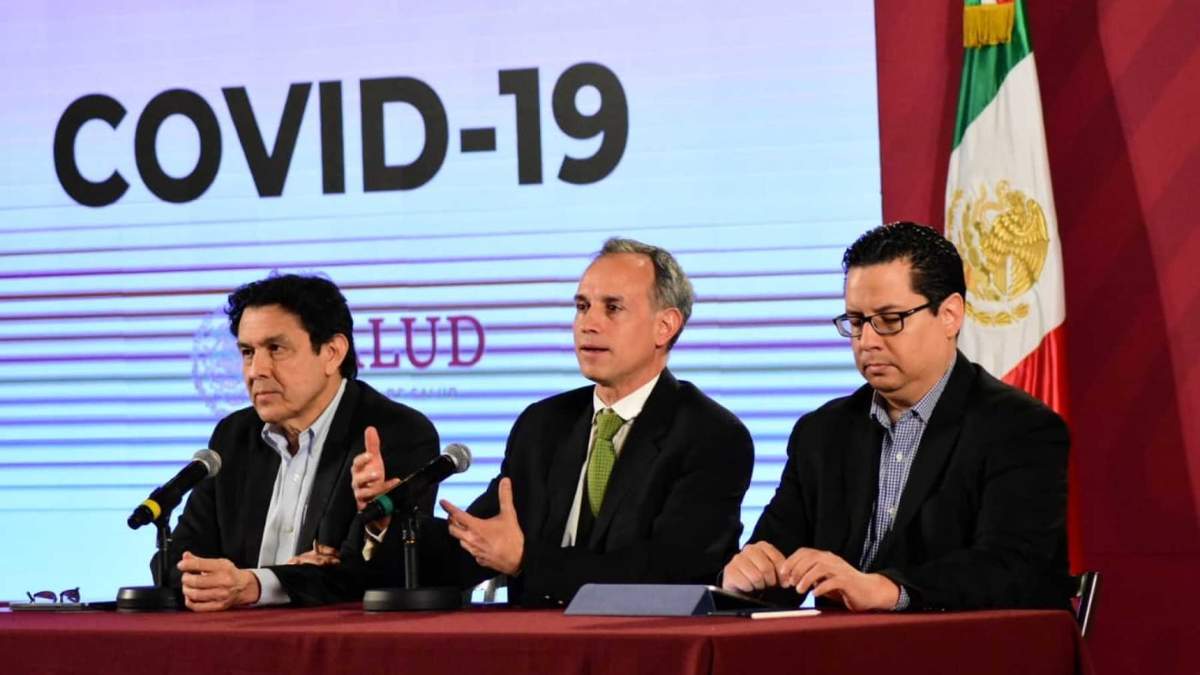 Las autoridades sanitarias de México durante la conferencia. Fuente: (Twitter)