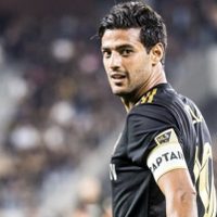 Carlos Vela derrocha talento al marcar un gol de antología (Videos)