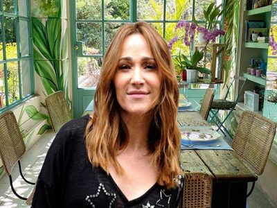 Colores pasteles y mucho mimbre: Vero Lozano redecoró su invernadero para disfrutar en verano
