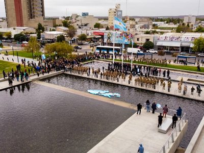 El Cenotafio volvió a ser escenario de un sentido homenaje a los veteranos de Malvinas