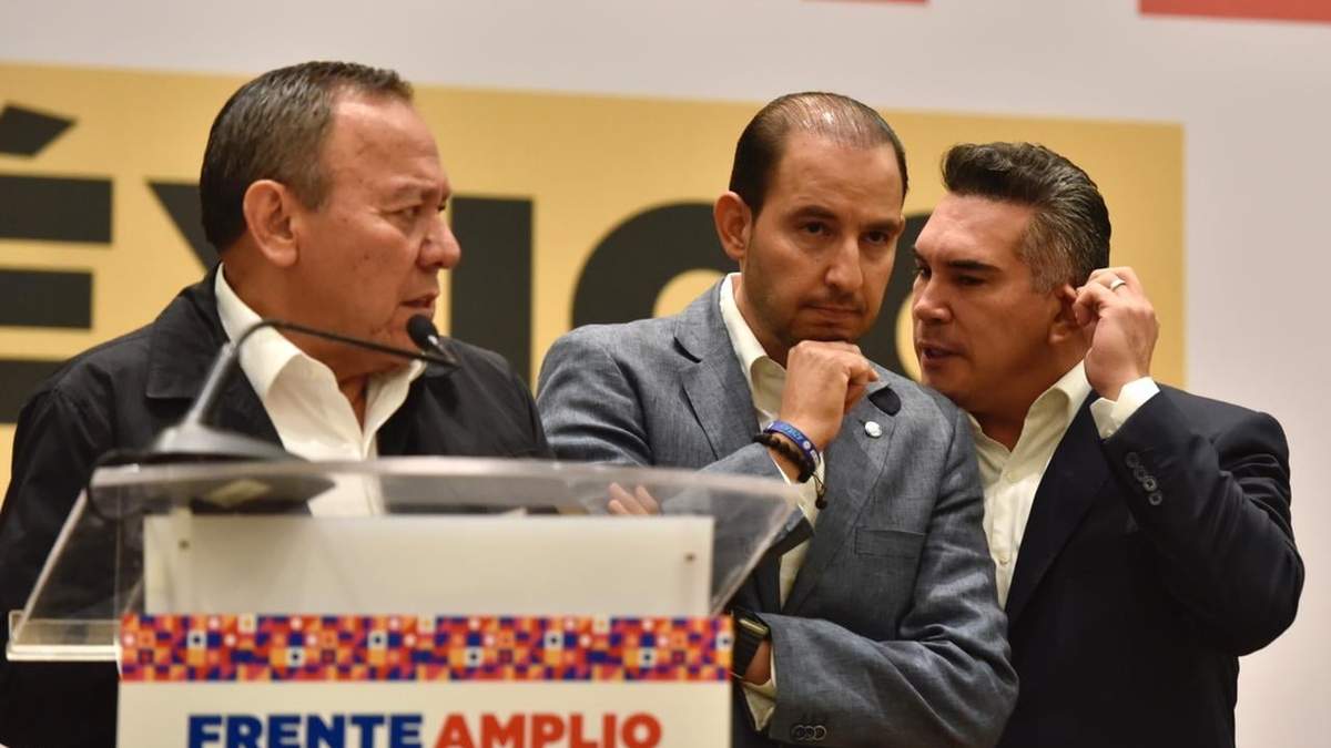 Jesús Zambrano, Marko Cortés y Alejandro Moreno