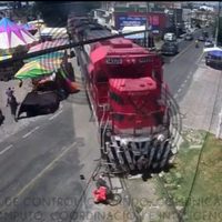 Tren embiste a un ciclista en Papalotla, Tlaxcala (Video)