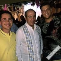 Calderón aparece en un bar de Campeche previo a festejo de padres de Mouriño