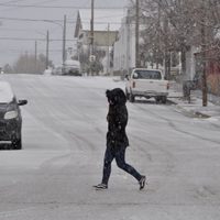 Domingo en Neuquén: fuertes vientos, lluvias y una posible nevada