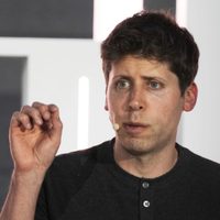 CEO de OpenAI sugiere que organismo internacional supervise la inteligencia artificial