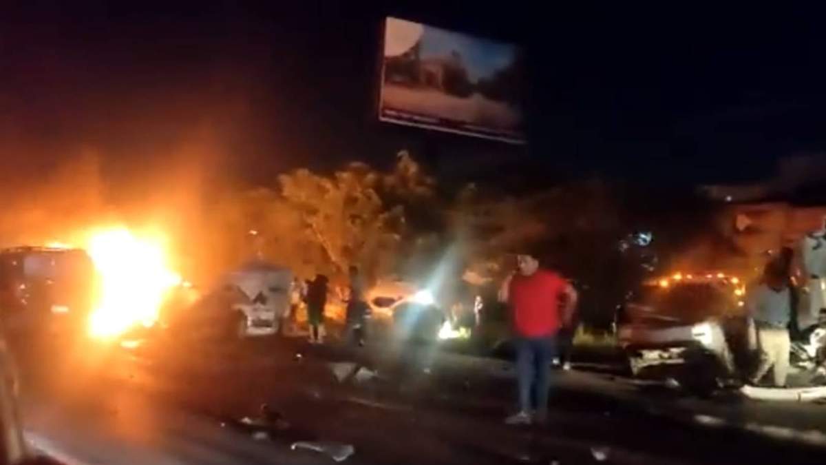 El accidente se registró sobre la carretera México-Querétaro, a la altura de San Juan del Río