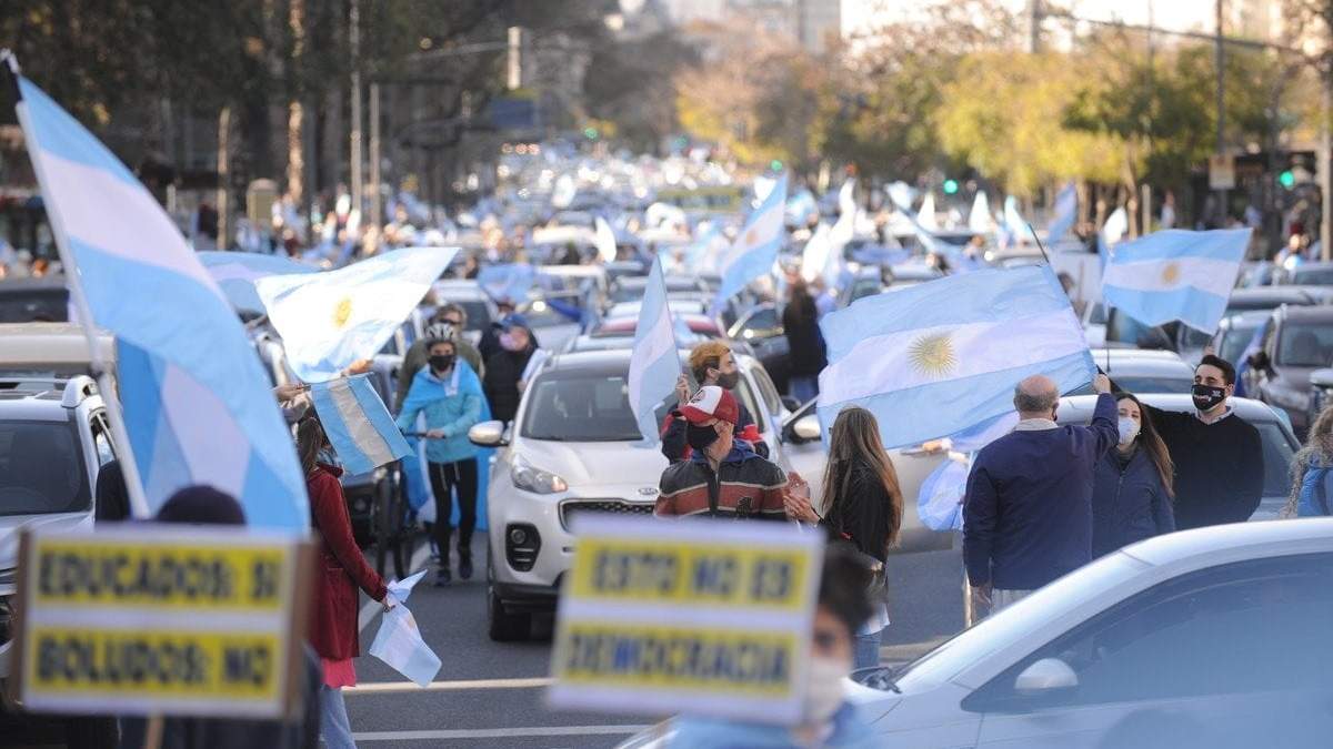 Banderazo. Fuente: (Twitter)