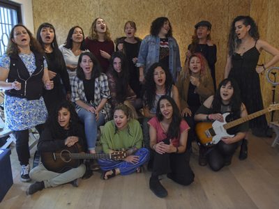 Fiesta, baile y pastel: El Palomar celebra su 5º aniversario