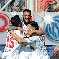 ¿Qué delanteros busca San Lorenzo?