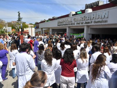 Hospital Garrahan en pie de guerra: gremios, metrodelegados y CTA marchan al centro porteño