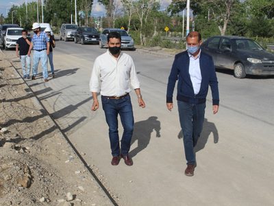 Omar Gutiérrez recorrió obras en ejecución en Zapala, junto al intendente Koopmann