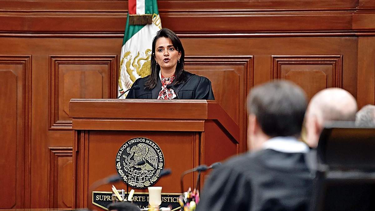 La ministra de la SCJN, Ana Margarita Ríos Fajart