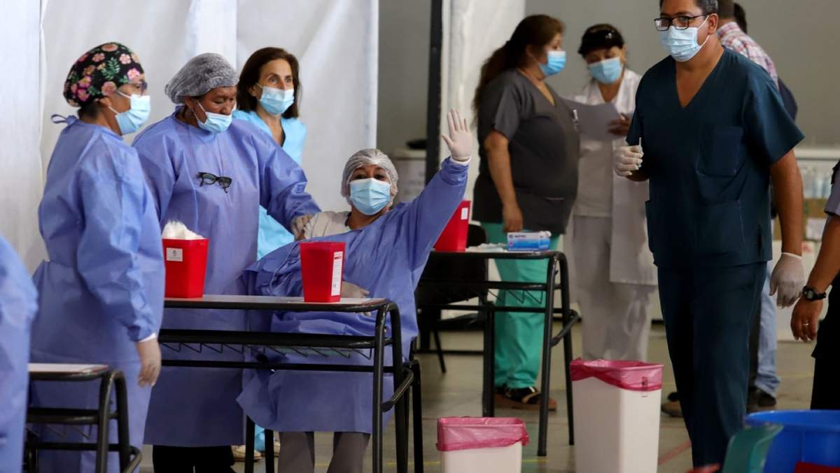 Vacunación contra el coronavirus. Fuente: (Twitter)