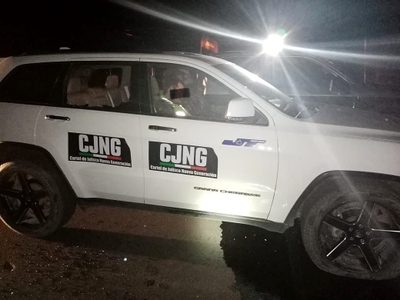 Roban camioneta a candidato y le rotulan insignias del CJNG en Zacatecas