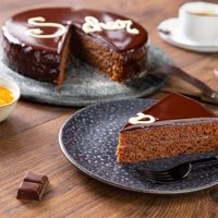 Postre de naranja y chocolate en tiempo récord: para acabar con el antojito dulce y no gastar fortuna en el kiosco