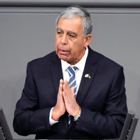 El presidente de la Knesset advierte sobre "la fragilidad de la democracia" en el Día del Holocausto