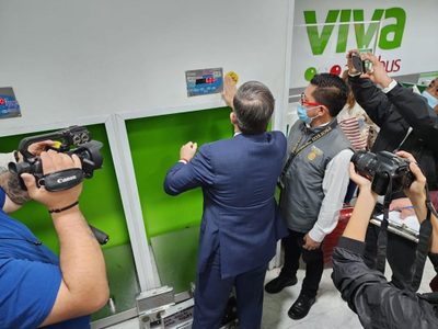 Profeco amaga con llevar a la Corte el caso de Viva Aerobus y el cobro de equipaje de mano