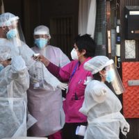 La curva de infectados no tiene freno en Argentina: más de 299.120 personas contrajeron coronavirus