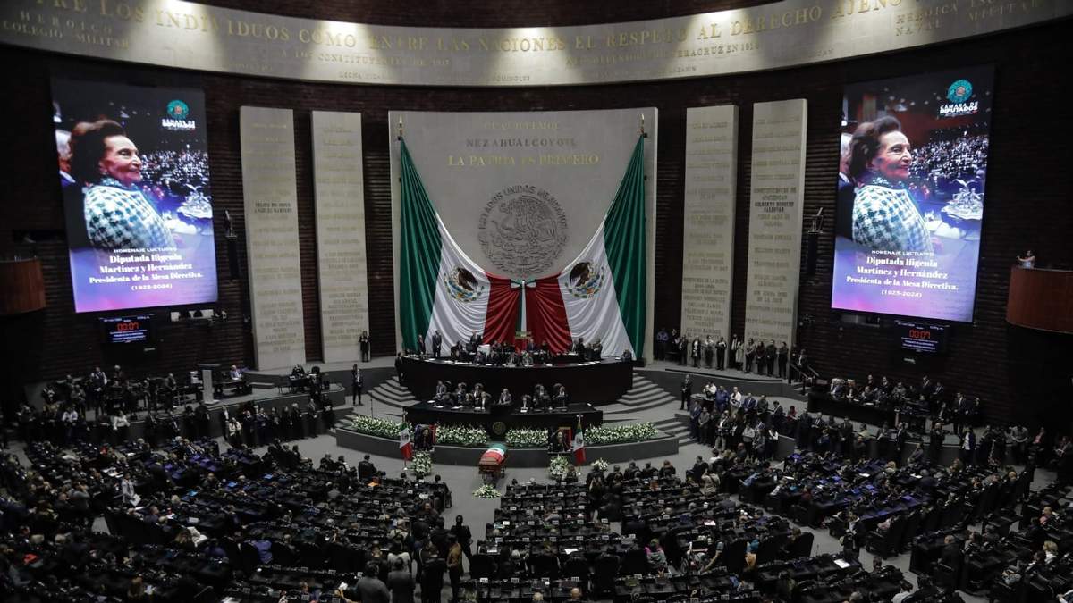 Homenaje a Ifigenia Martínez
