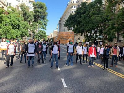 Otro día de manifestaciones y marchas en plena cuarentena