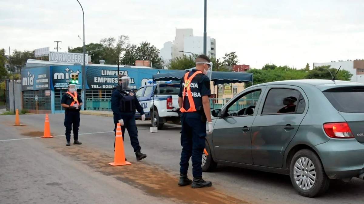 Control policial en la provincia de Córdoba. Fuente: (Twitter)